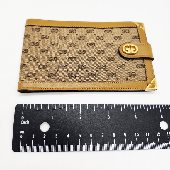 Vintage Gucci Long Bifold Wallet - Picture 9 of 10